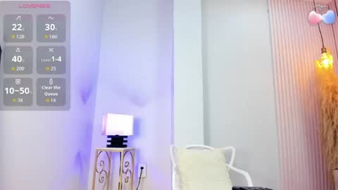 Alana online show from April 17, 2026, 7:28 pm