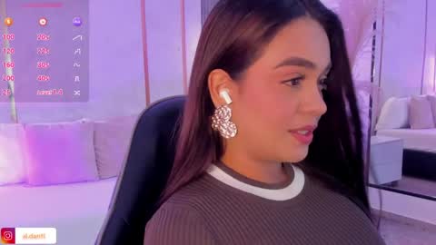 Snapshot of alana_dantes chatting on June 2, 2026, 7:38 pm M E L I online show from June 2, 2026, 7:38 pm