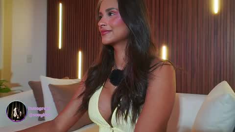Snapshot of alana_haze chatting on May 23, 2026, 3:12 am Alana online show from May 23, 2026, 3:12 am