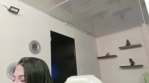 Maeve  online show from November 1, 2025, 11:23 am