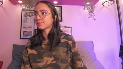 Alana online show from November 20, 2025, 1:22 pm