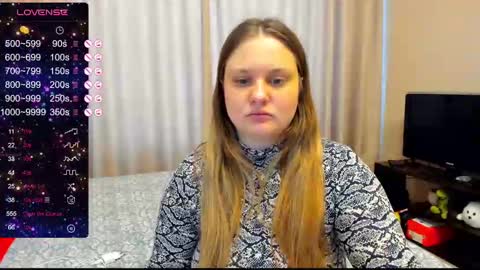 Julia online show from December 17, 2024, 9:39 am