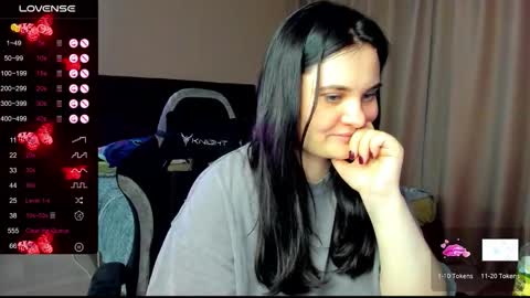 Julia online show from September 24, 2025, 9:29 pm