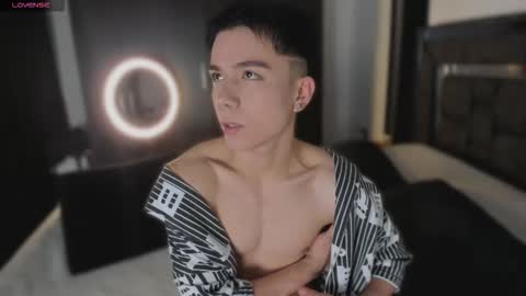 alanblack1 online show from March 16, 2026, 1:04 pm