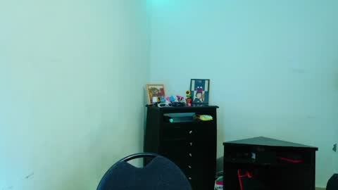 ALAN DEL REY online show from April 27, 2026, 4:21 am