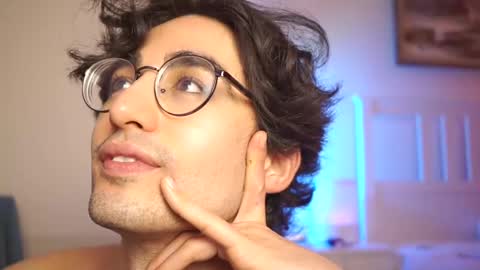 idenavarre online show from February 24, 2025, 1:24 am