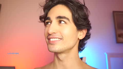 idenavarre online show from February 28, 2025, 3:26 am