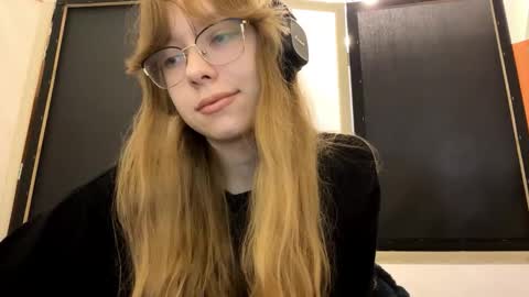 Stella online show from October 20, 2025, 11:32 am