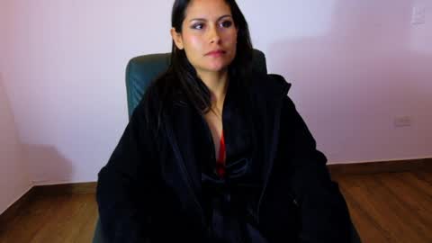 Snapshot of alanis_22 chatting on May 18, 2026, 4:46 pm alanis online show from May 18, 2026, 4:46 pm