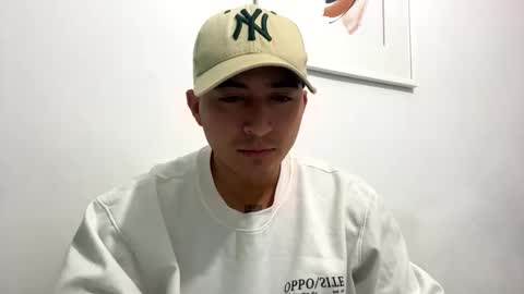 alanj998 online show from September 23, 2025, 2:58 am