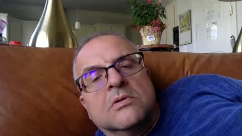 alankrieski1174 online show from October 6, 2025, 7:11 pm