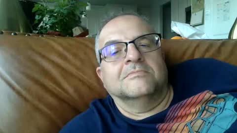 alankrieski1174 online show from November 17, 2025, 12:11 pm