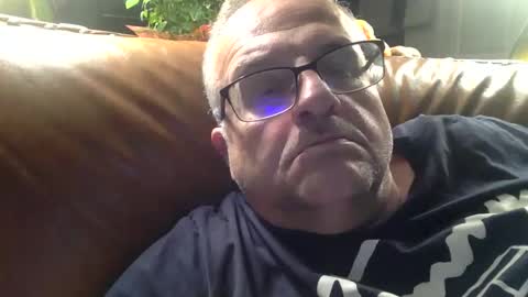 alankrieski1174 online show from November 18, 2025, 5:12 am