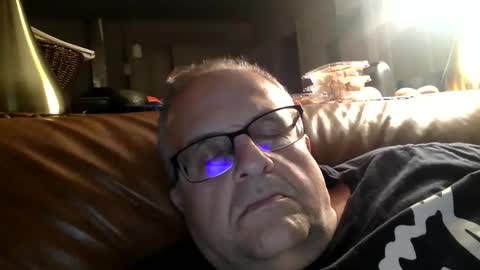 alankrieski1174 online show from November 22, 2025, 5:17 am