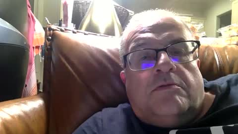 alankrieski1174 online show from November 23, 2025, 4:45 am