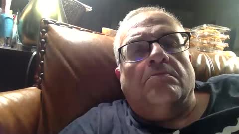 alankrieski1174 online show from November 24, 2025, 4:45 am