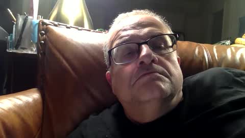 alankrieski1174 online show from November 26, 2025, 5:52 am