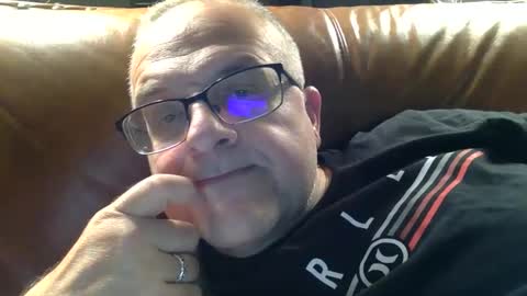 alankrieski1174 online show from December 2, 2025, 4:29 am