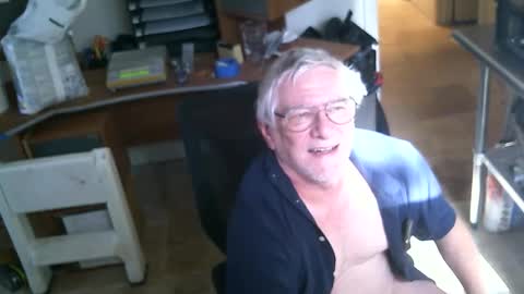 Alanlee10allen online show from November 13, 2025, 8:08 pm