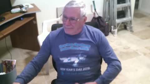 Alanlee10allen online show from April 21, 2026, 1:39 pm