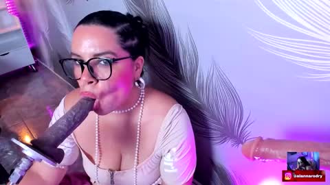 Snapshot of alanna_sloppy chatting on September 18, 2025, 11:51 pm alana silver online show from September 18, 2025, 11:51 pm