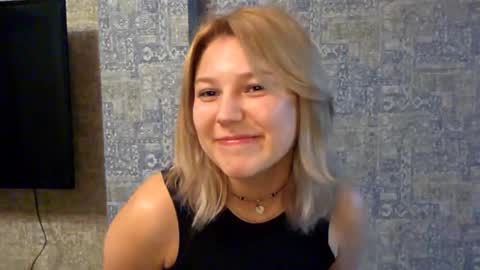 Julie online show from November 29, 2025, 2:42 pm