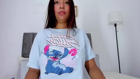 Alanna  online show from November 11, 2025, 11:43 am