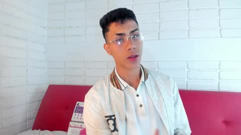 alannaughty_ online show from December 29, 2024, 10:56 am