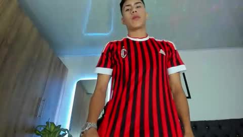 alannaughty_ online show from November 29, 2025, 12:24 am