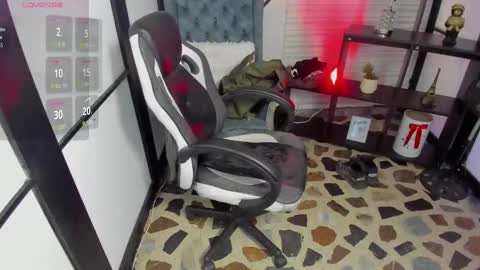 alanred_ online show from October 3, 2025, 11:24 pm