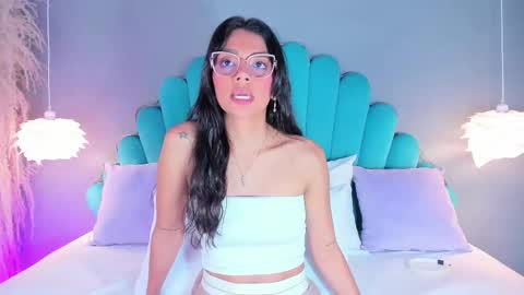 Alassia Hocthner online show from September 10, 2025, 11:43 am