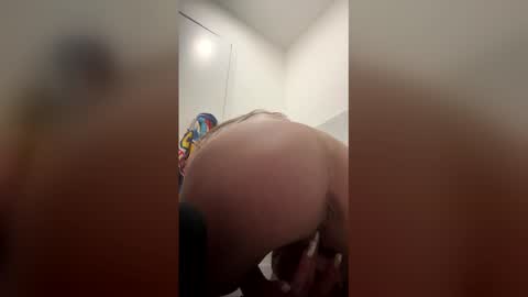 alaynaf2464 online show from April 11, 2026, 11:25 am