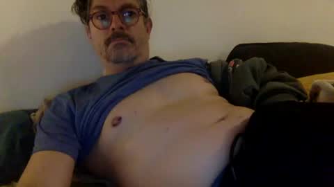 albandant online show from February 9, 2025, 8:44 am