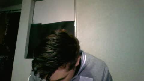 Snapshot of alber753713 chatting on July 3, 2026, 9:27 am alber753713 online show from July 3, 2026, 9:27 am