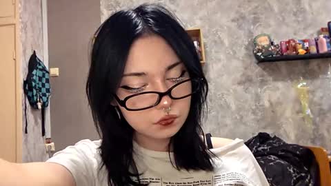 Im Katrina online show from November 7, 2025, 3:23 pm