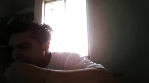 Snapshot of albertoarenas16 chatting on April 14, 2026, 10:05 pm albertoarenas16 online show from April 14, 2026, 10:05 pm