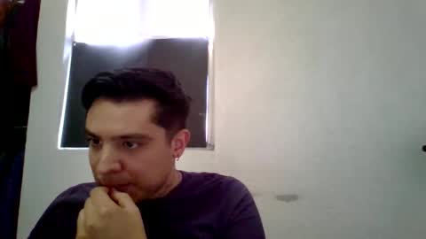 Snapshot of albertoarenas16 chatting on May 7, 2026, 8:58 pm albertoarenas16 online show from May 7, 2026, 8:58 pm