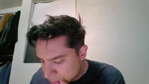 Snapshot of albertoarenas16 chatting on May 8, 2026, 9:03 am albertoarenas16 online show from May 8, 2026, 9:03 am