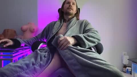 Snapshot of albinoadonis chatting on October 3, 2025, 7:00 pm albinoadonis online show from October 3, 2025, 7:00 pm