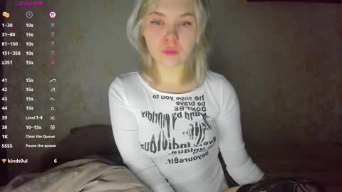 Snapshot of alchemyofsouls chatting on March 9, 2026, 6:23 pm alchemyofsouls online show from March 9, 2026, 6:23 pm