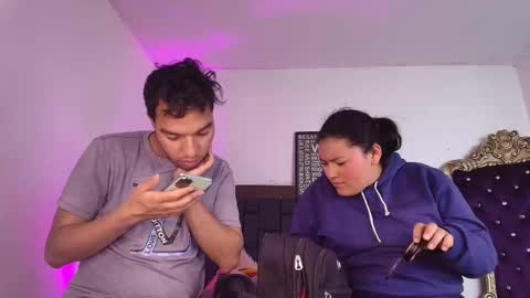 Ale and shian online show from December 1, 2025, 6:35 pm