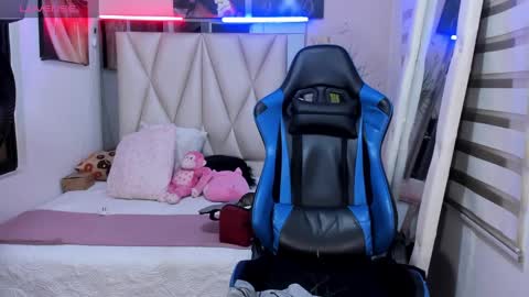 Snapshot of ale_noah_xxx chatting on January 11, 2025, 7:39 am ale_noah_xxx online show from January 11, 2025, 7:39 am