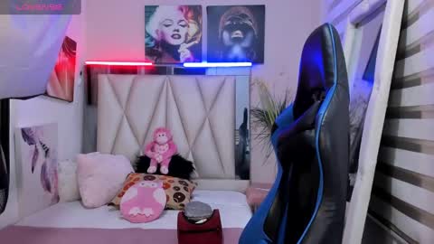 Snapshot of ale_noah_xxx chatting on January 19, 2025, 1:21 am ale_noah_xxx online show from January 19, 2025, 1:21 am