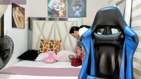 Snapshot of ale_noah_xxx chatting on January 27, 2025, 4:52 am ale_noah_xxx online show from January 27, 2025, 4:52 am