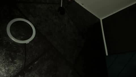 ALEC ANDREWS online show from February 21, 2025, 2:59 pm