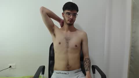 Snapshot of aleex_miller chatting on September 15, 2025, 11:32 am aleex_miller online show from September 15, 2025, 11:32 am