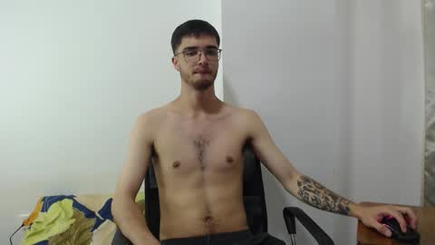 Snapshot of aleex_miller chatting on October 1, 2025, 9:21 pm aleex_miller online show from October 1, 2025, 9:21 pm