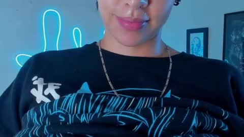 Alejandra online show from September 13, 2025, 11:26 pm