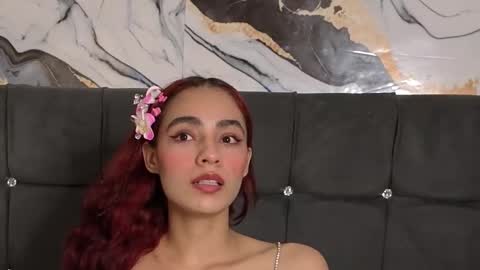 Snapshot of aleja_r01 chatting on March 4, 2026, 1:00 am aleja_r01 online show from March 4, 2026, 1:00 am