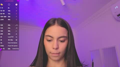 Snapshot of alejaa___ chatting on May 2, 2026, 11:26 am Alejandra online show from May 2, 2026, 11:26 am